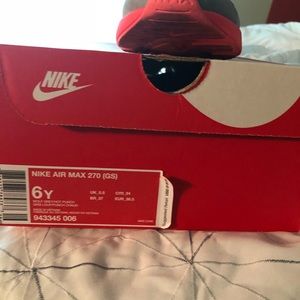 NIKE AIR MAX 270(GS)